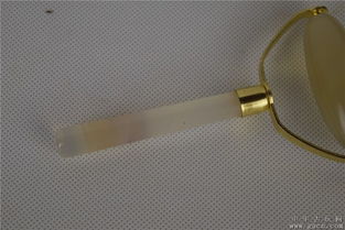 精品玉髓美容器——容器封口盖的匠心设计