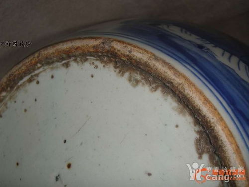 康熙青花翠毛蓝人物故事图盖罐 封口盖的遗失与文物的魅力